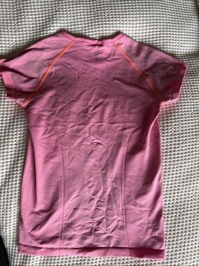 Ivivva Athletica Performance Pink Short-Sleeve Women's Top